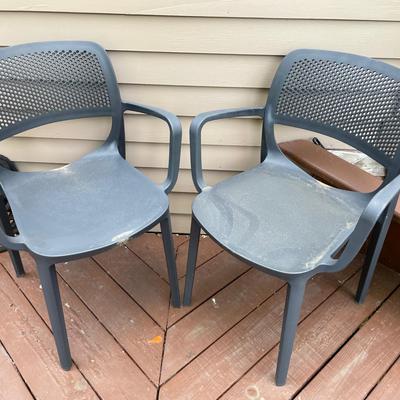 Pair Of Nice Plastic Outdoor Chairs 