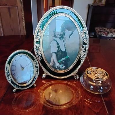 Three Piece Vanity Decor Set