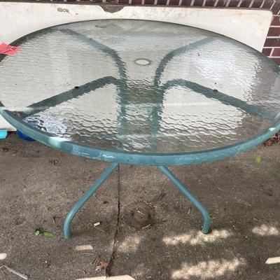 Outdoor Patio Glass Top Round Table
