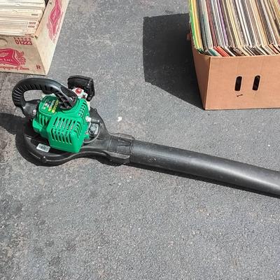 WORKING Gas Powered Leaf Blower