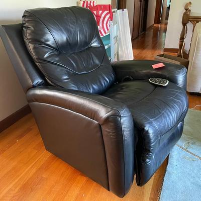 Working Black Vinyl Electric Recliner