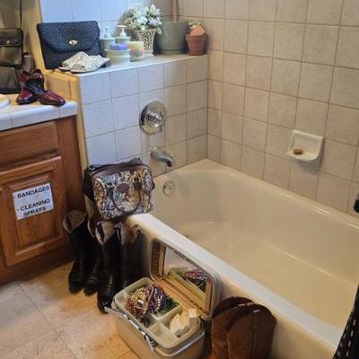 Sale Photo Thumbnail #36