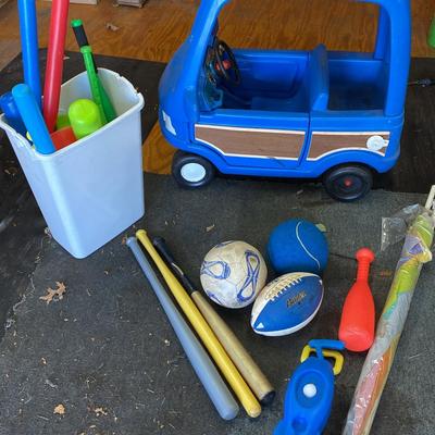 Outdoor Toy Lot