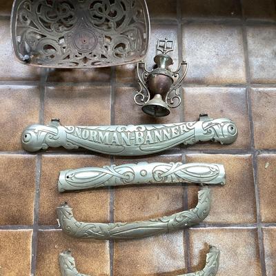 Norman – Banner Decorative Metal From A Stove