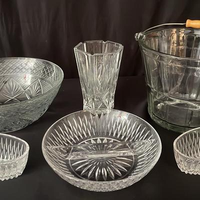 Beautiful Glassware Lot 