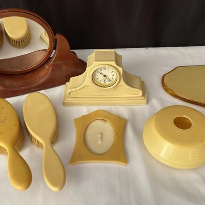 Celluloid / Bakelite Lot 