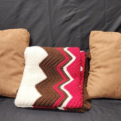 Pillows and a Throw 
