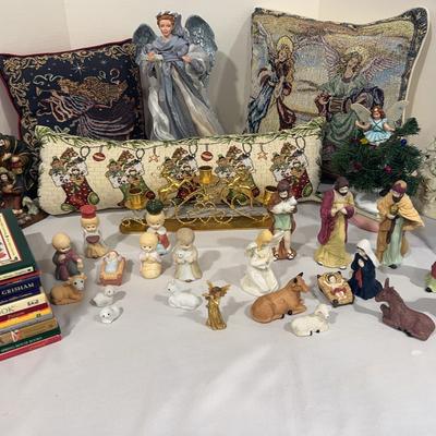Mystery Lot Of Christmas Lot 2