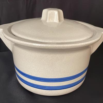 Roseville Pottery Crockpot 