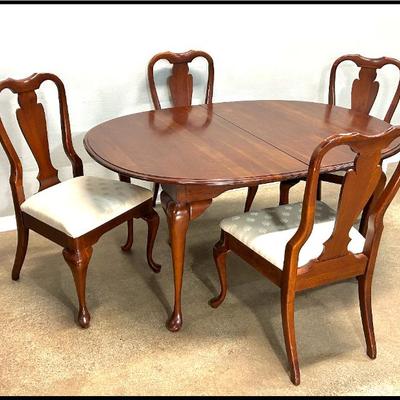 Queen Anne Dining Table and Chairs