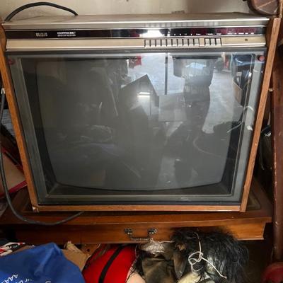 Original RCA Colortrak 2001 TV