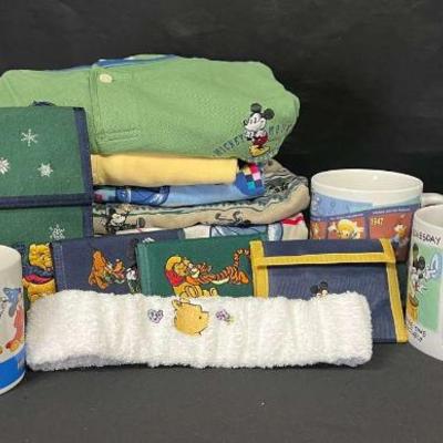 Sh468 vintage disney store
