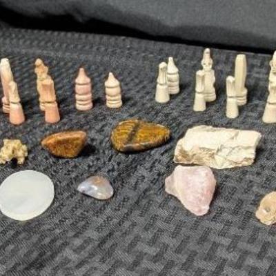 Sh550v carved stone chess piece set minerals