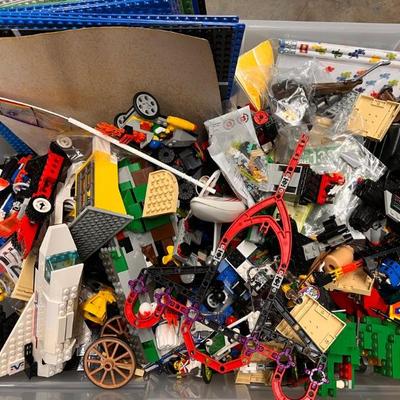 Sh473 loose lego mystery lot 1