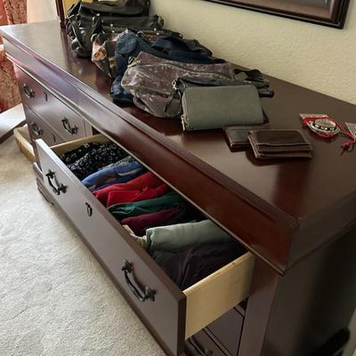 Sale Photo Thumbnail #131