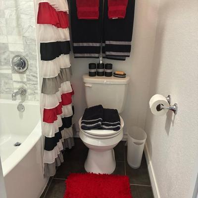 Red, White & Blue Bathroom Decor
