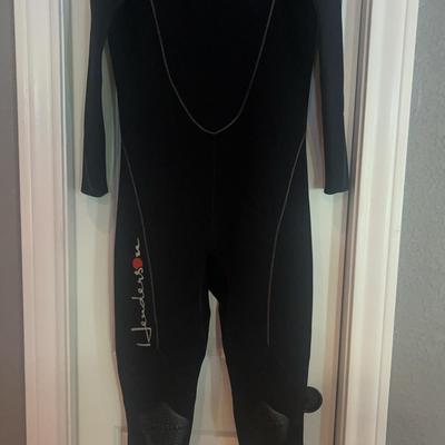 Henderson Wet Suit Size M