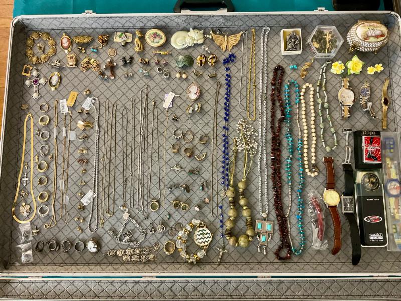 Sale Photo Thumbnail #262