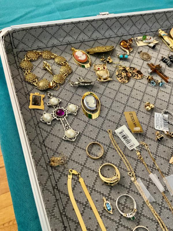 Sale Photo Thumbnail #265
