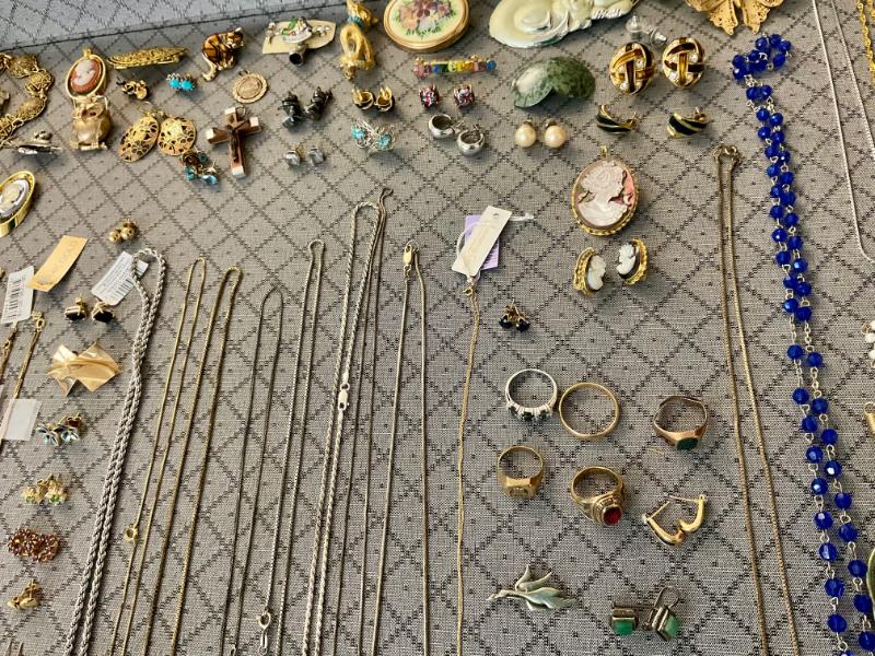 Sale Photo Thumbnail #270