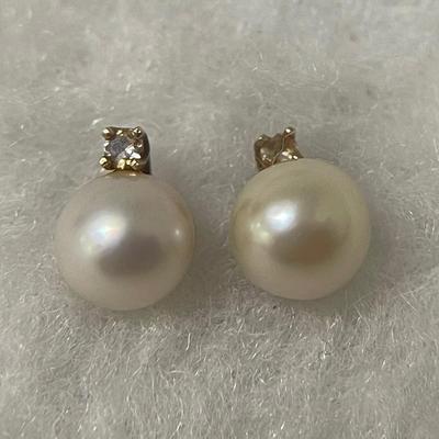 14K Pearl Earrings
