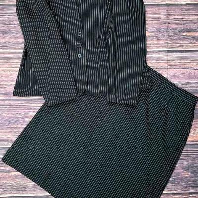 "Knollwood New York" Suit
