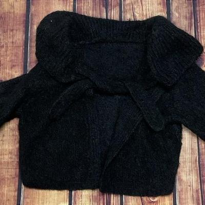 Black & Floral Sweater 