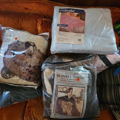 Sale Photo Thumbnail #178