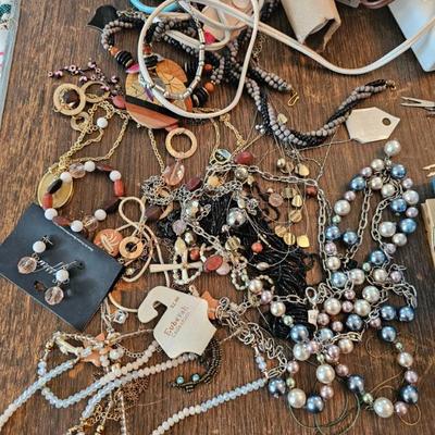Sale Photo Thumbnail #48