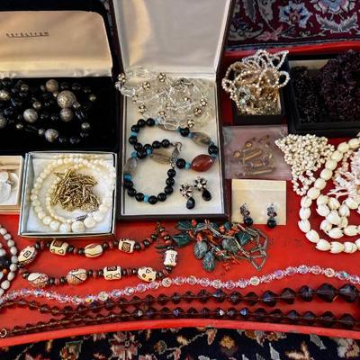 Sale Photo Thumbnail #582