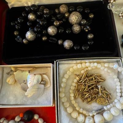 Sale Photo Thumbnail #583