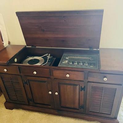 Sale Photo Thumbnail #20: GE Antique Turn Table and Radio Console