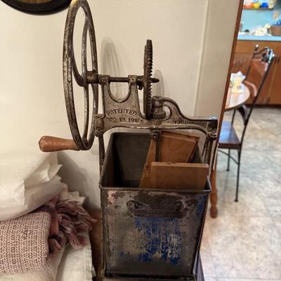 Estate sale photo
