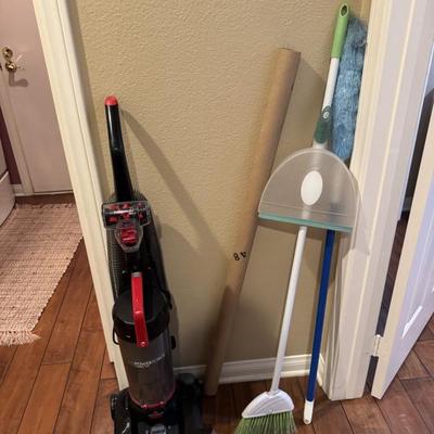Sale Photo Thumbnail #34: Vacuum