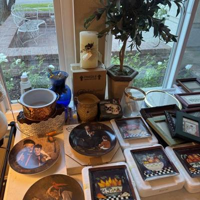 Sale Photo Thumbnail #28: Decorative plates