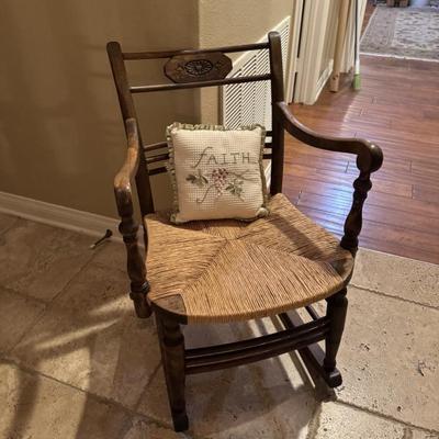 Sale Photo Thumbnail #47: Rocking chair