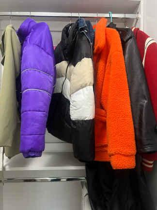 Sale Photo Thumbnail #56