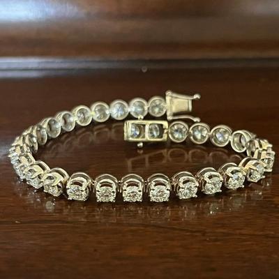 Sale Photo Thumbnail #398