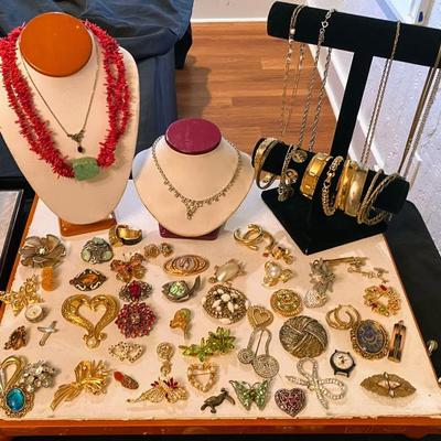 Sale Photo Thumbnail #32