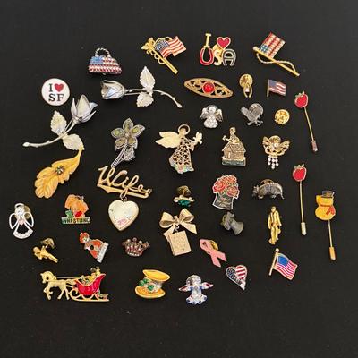 Vintage Pins 