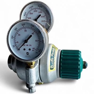 Air Products Specialty Gas Regulator w/ Gauges E12