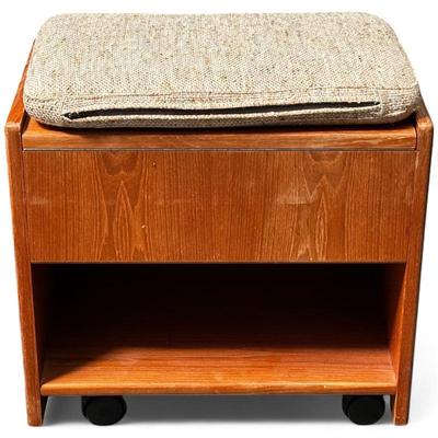 Danish Midcentury Teak Nightstand by Poul Hundevad, 1970s