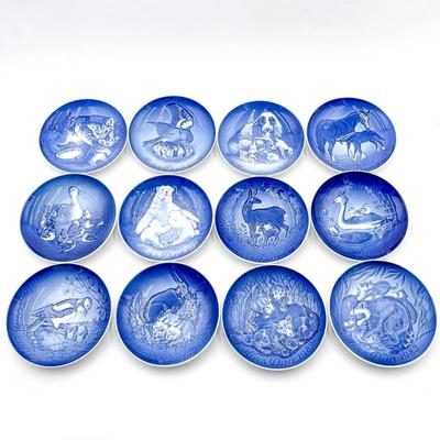 12 Bing & Grøndahl Mother's Day Plates