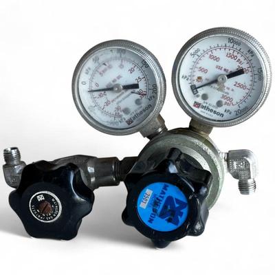 Matheson 3503 Dual Gauge Pressure Regulator 316 Stainless Steel