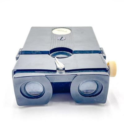 Stereo Realist ST-61 White Button Slide Viewer