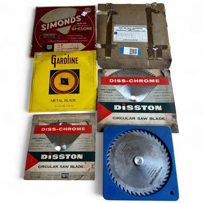 Lot Of Saw Blades & Circular Blades