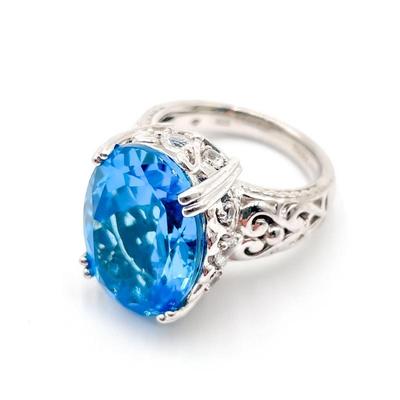 Sterling Silver Ring with Blue Oval Gemstone Size 7