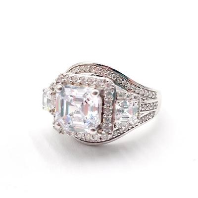 SJD 925 Sterling Silver Ring with White Diamond Simulant Stones Size 7