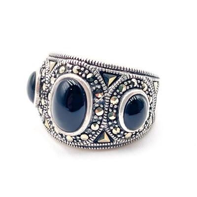 925 Sterling Silver Ring with Black Onyx and Marcasite Size 7