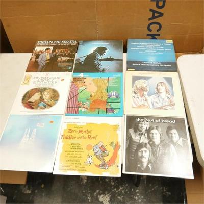Lot Of 9 Assorted vinyl Records ft. Bread, Johnny Cash, Frank Sinatra + More